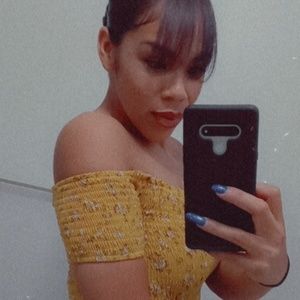 Meet your Posher, Eva